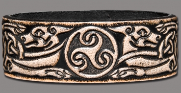 Leather Bracelet 24mm (15/16 inch) Triskel with Dog (13) black-antique
