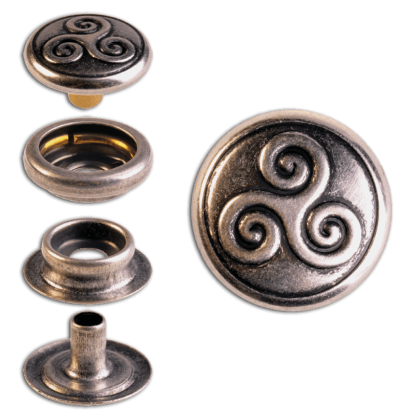 Ringfeder-Druckknöpfe “F3” 14mm Keltische Triskele aus Messing (nickel frei), Finish: silber-antik