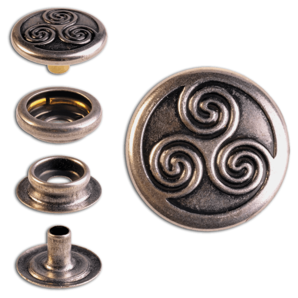 Ringfeder-Druckknöpfe “F3” 17mm Keltische Triskele aus Messing (nickel frei), Finish: silber-antik