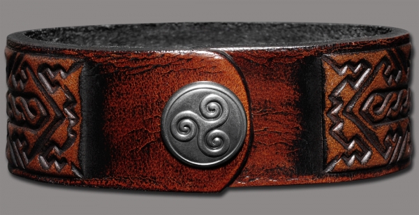 Leather Bracelet 24mm (15/16 inch) Triskel with Dog (13) brown-antique